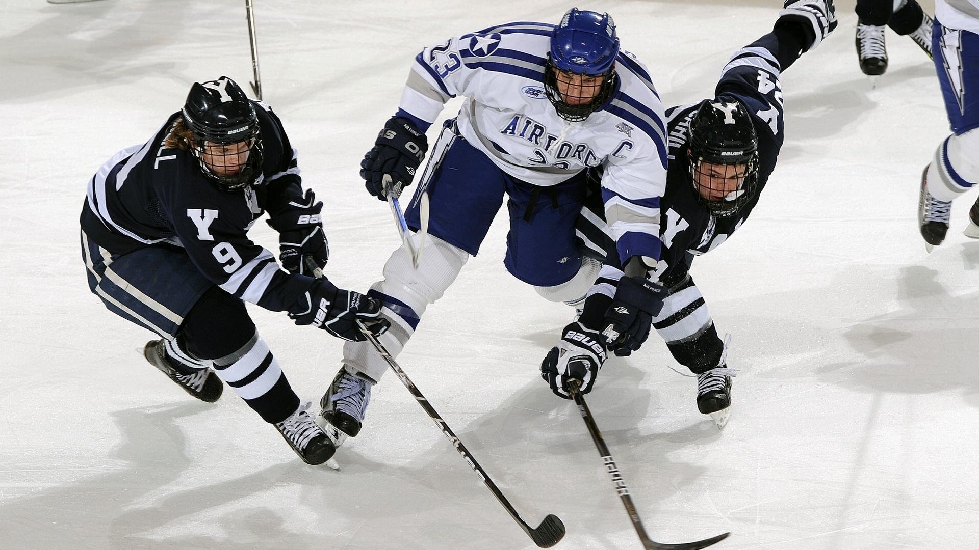 F1街道赛之夜，奥纳纳关键战不手软，赛道上的意志较量