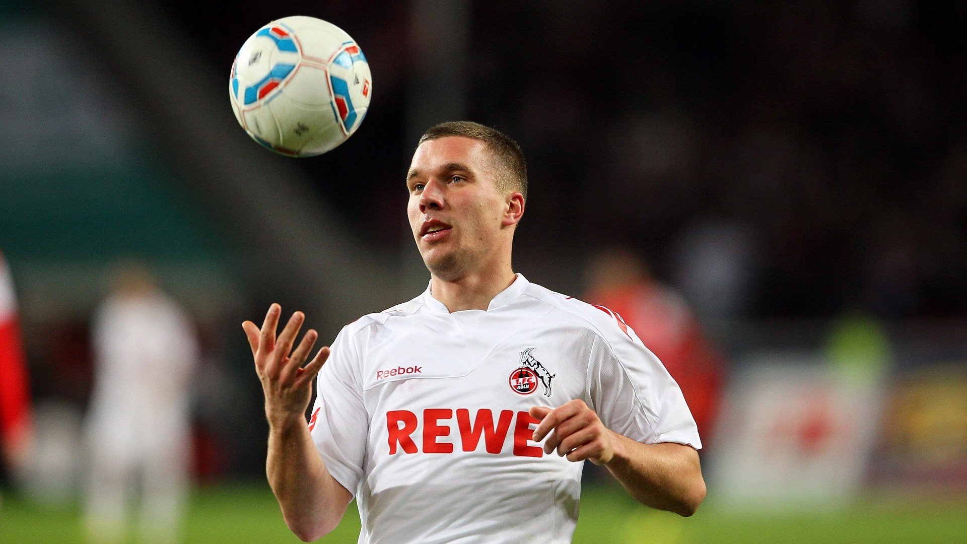 莫德里奇关键战不手软,秘鲁对阵澳大利亚上演洲际对决